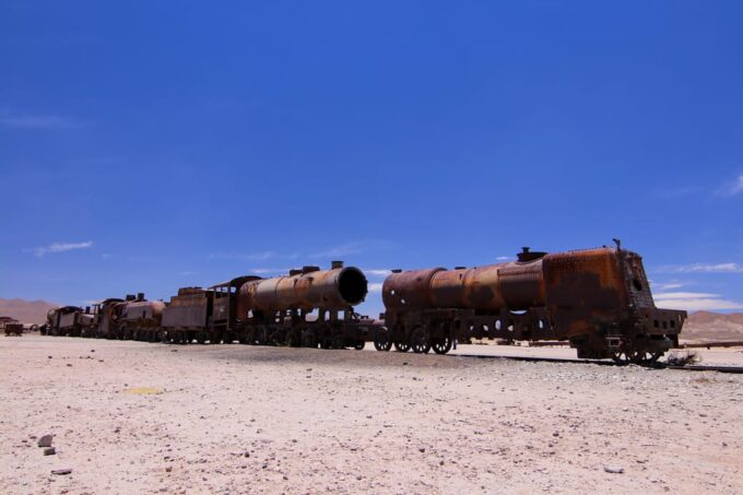 From La Paz: Uyuni Salt Flats & Lagoons 5-Day Tour - Preparation and Meeting Information