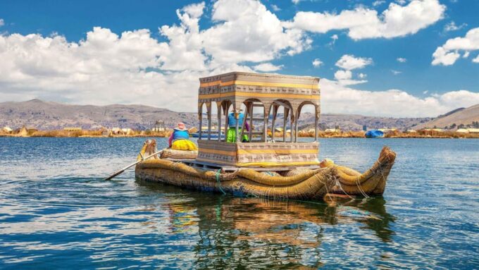 From La Paz:Day Trip to Lake Titicaca and Copacabana + Lunch - Meeting Point and Duration