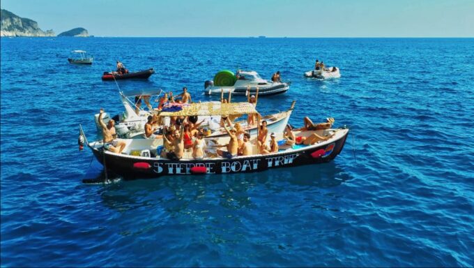From La Spezia: Cinque Terre Full-Day Boat Tour - Scenic Vistas and Stops