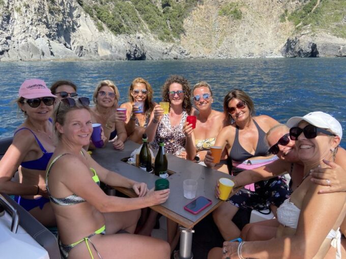 From La Spezia: Private Portofino Cruise W/ Lunch and Drinks - Frequently Asked Questions