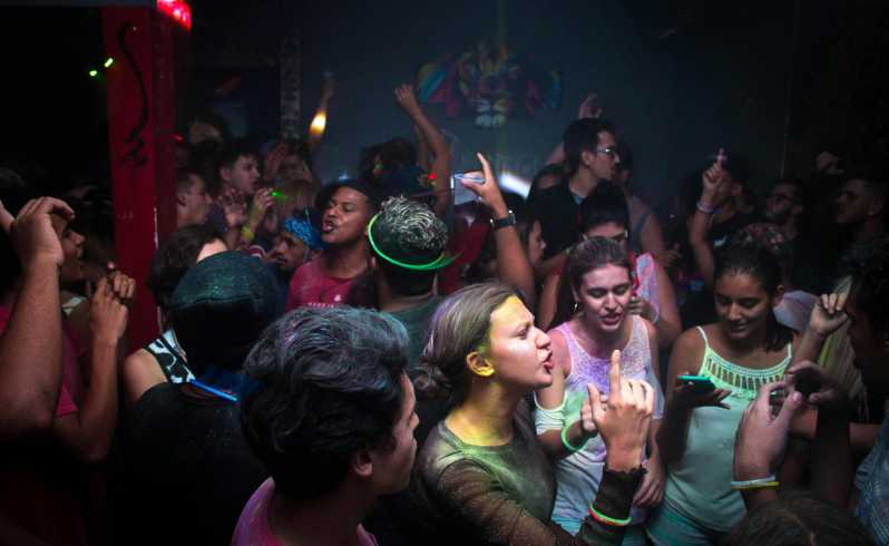 From Lagos: Albufeira Nightlife Party Tour - Booking Information
