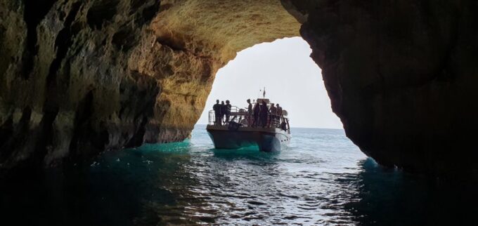 From Lagos: Family-Friendly Catamaran Tour of Benagil - Preparing for the Tour