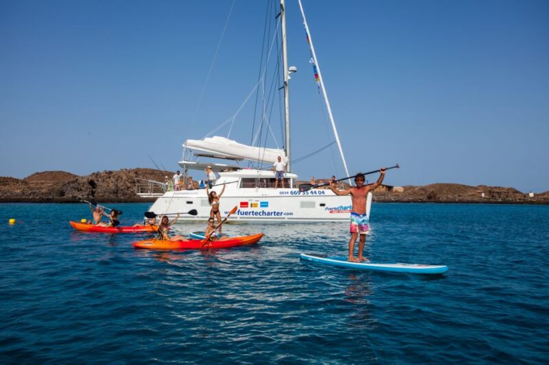 From Lanzarote: Lobos Island and Fuerteventura Day Cruise - Corralejo Dunes