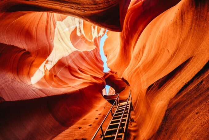 From Las Vegas: Lower Antelope Canyon & Horseshoe Bend Tour - Convenient Transportation