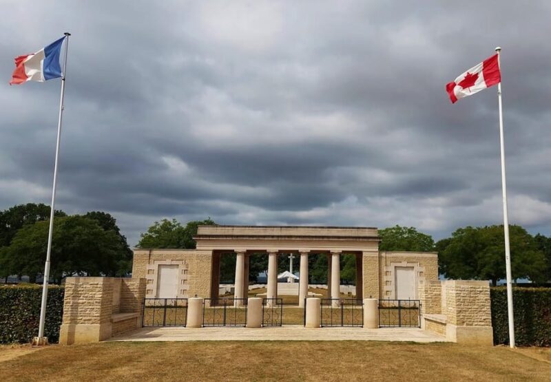 From Le Havre: D-Day Normandy and Canadian Experience Tour - Exploring Juno Beach