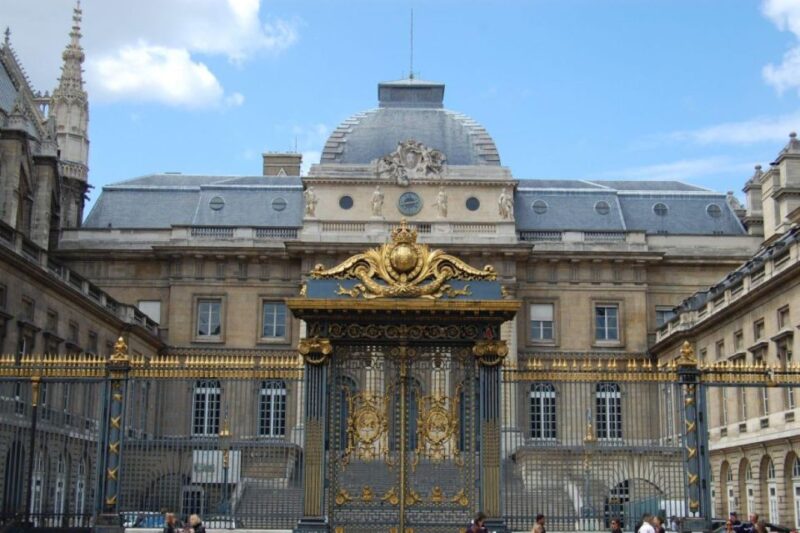 From Le Havre or Honfleur: Rouen Trip With Private Driver - Private Chauffeur-Driven Transfer