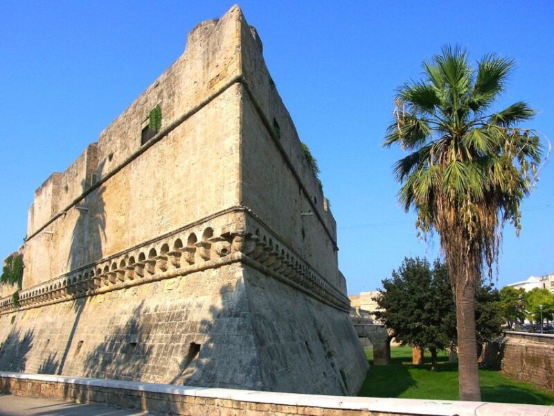 From Lecce: Bari Private Day Tour - Architectural Sites