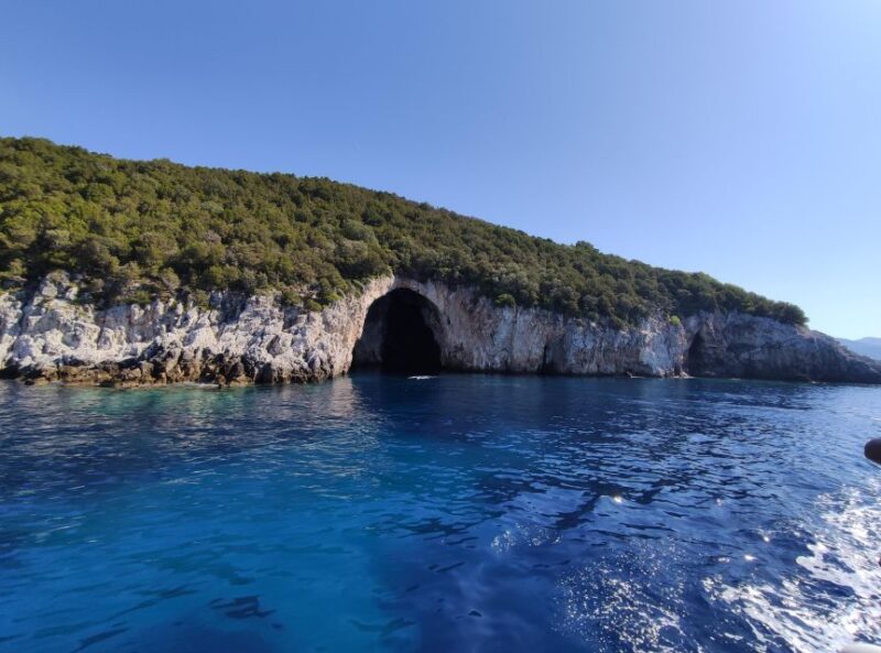 From Lefkimmi: Blue Lagoon and Syvota Village Cruise - Tour Features and Inclusions