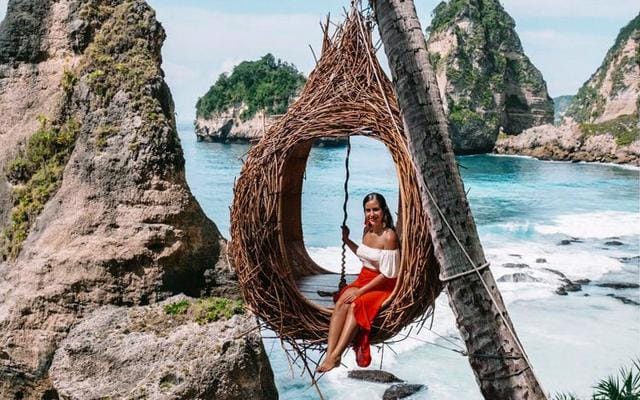 From Lembongan: 1-Day Private Nusa Penida East Tour - Transportation Details