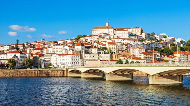 From Lisbon: 3-Day Private Tour to the Algarve - Tour Guide and Language Options