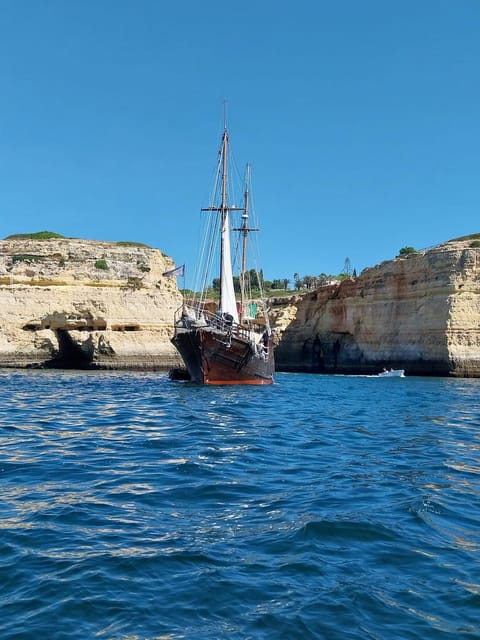 From Lisbon: Algarve Day Trip With Benagil Cave Cruise - Explore Carvoeiro