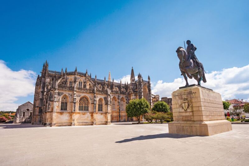 From Lisbon: Fátima, Batalha, Nazaré and Óbidos Day Tour - Batalha Monastery