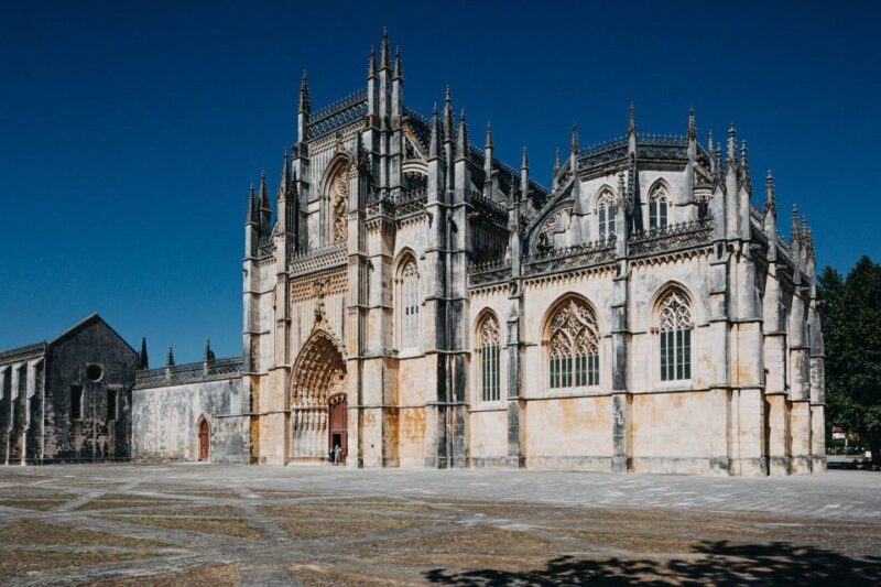 From Lisbon: Fatima, Nazaré, Batalha and Óbidos Tour - Tour Experience