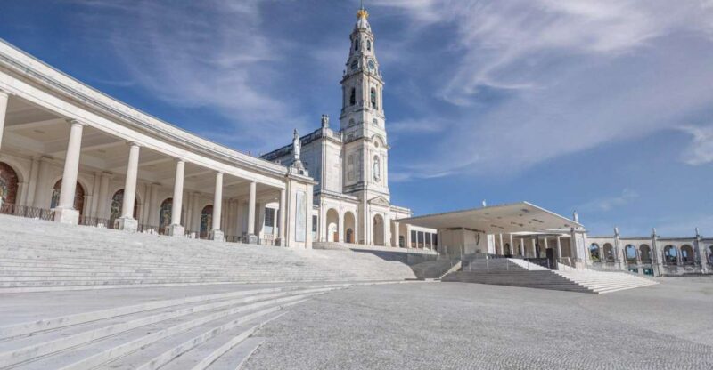 From Lisbon: Fatima, Nazaré, Batalha and Óbidos Tour - Inclusions