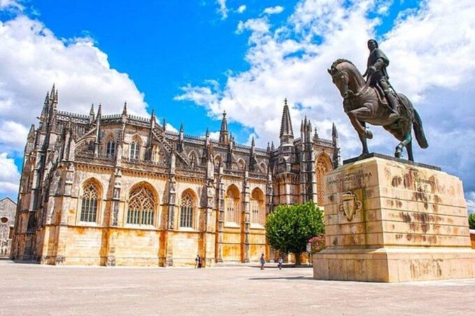 From Lisbon: Fátima, Nazaré & Óbidos Full-Day Private Tour - Preparation Tips