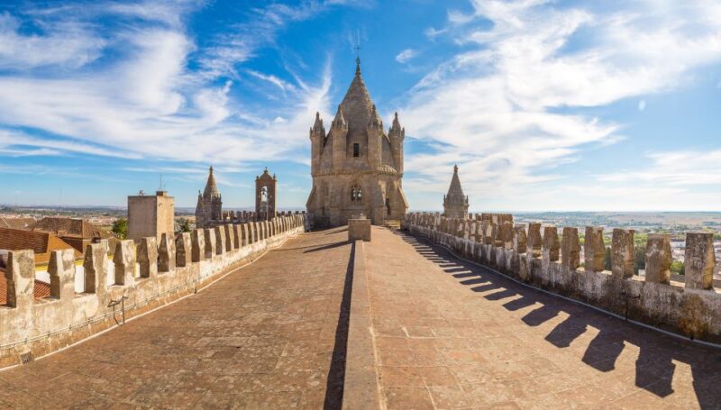 From Lisbon: Full Day Évora Tour With Lunch - Explore Évoras History