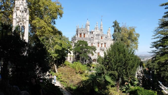 From Lisbon: Full-Day Guided Tour to Sintra - Sightseeing in Colares