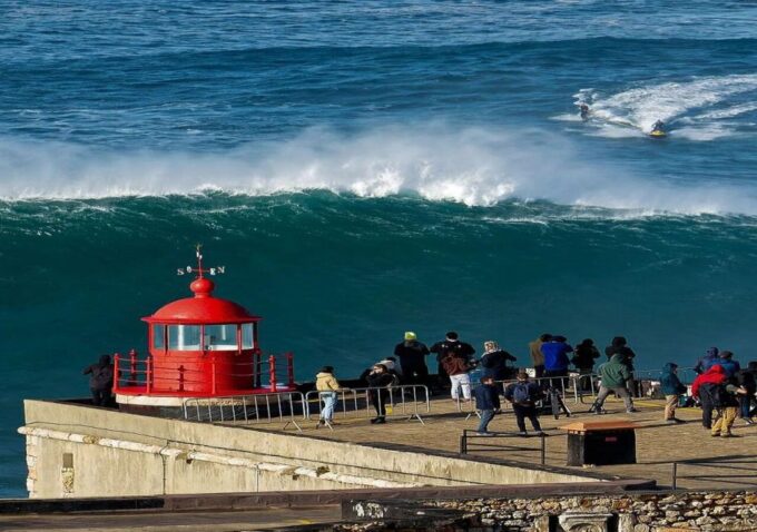 From Lisbon: Nazaré Giant Waves and Scenic Beauty Day Trip - Tour Inclusions