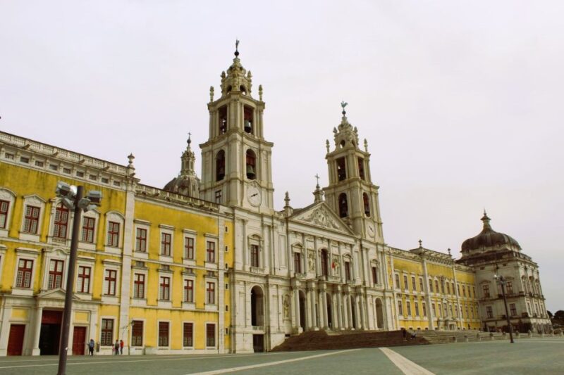 From Lisbon: Nazaré, Óbidos, & Mafra Palace Private Day Trip - Mafra Palace Tour