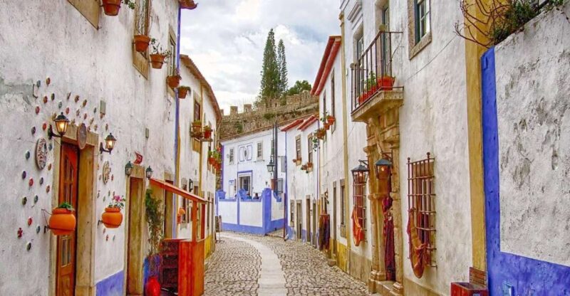 From Lisbon: Óbidos and Nazaré Private Half-Day Tour - Exploring Óbidos
