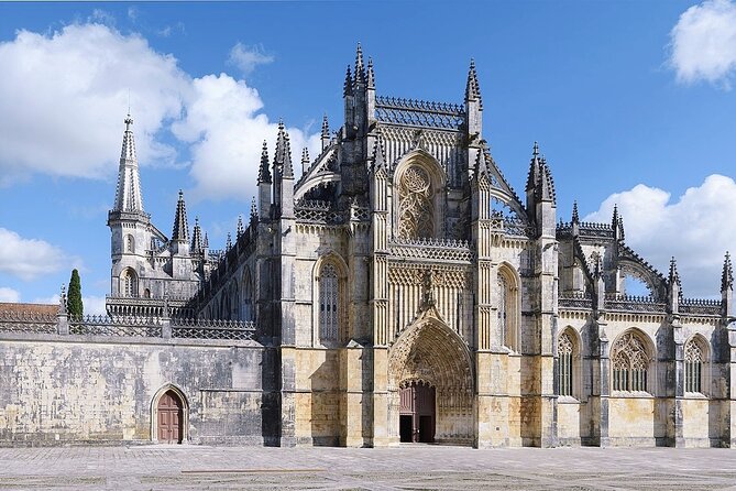 From Lisbon: Private Tour Fátima, Batalha, Nazaré, Óbidos - Pick-up and Contact