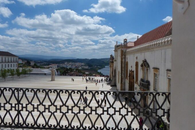 From Lisbon: Private Tour to Coimbra - Historic Center and Monasteries
