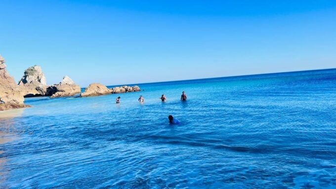From Lisbon: Setúbal Castles-Beaches-Mountains Full Day Trip - Participant FAQs