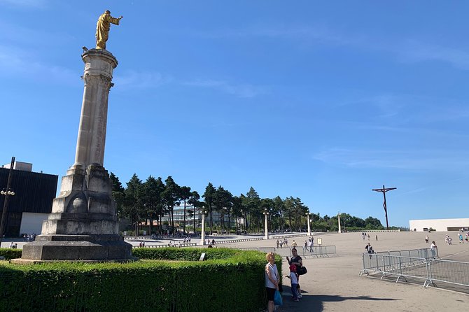 From Lisbon to Sanctuary of Fátima Half-Day Private Tour - Key Locations Visited