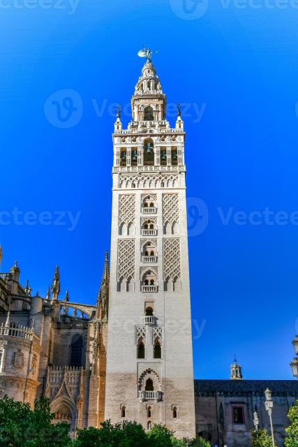 From Lisbon: Tour to Seville - 2 Days - Day 1 Activities
