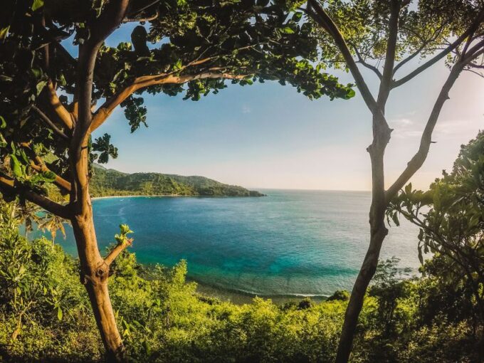 From Lombok: Private Gili Islands Trip W. Glass-Bottom Boat - Scenic Photo Opportunity