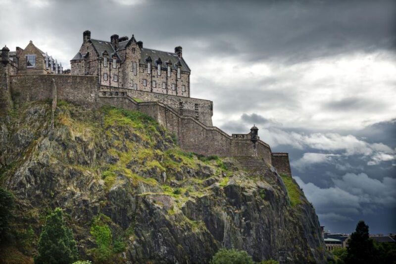 From London: Day Trip to Edinburgh by Rail With Castle Entry - Customer Ratings and Feedback