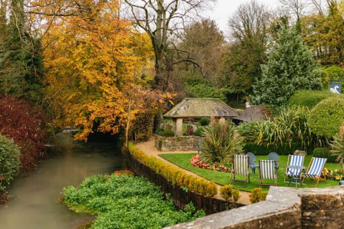From London: Full-Day Cotswolds Tour With 2-Course Lunch - Stow-on-the-Wold: Photo Opportunities