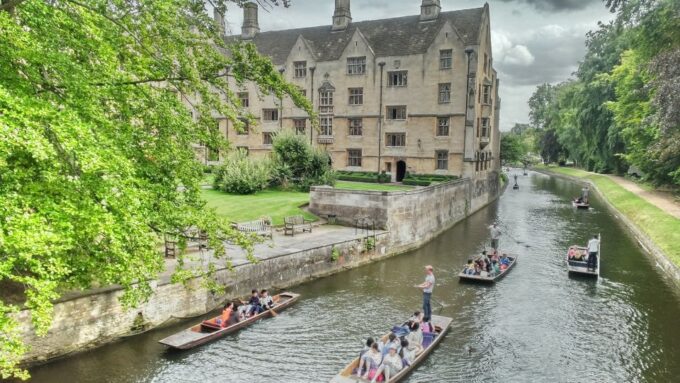 From London: Full-Day Tour to Oxford and Cambridge - Punting on the River Cam