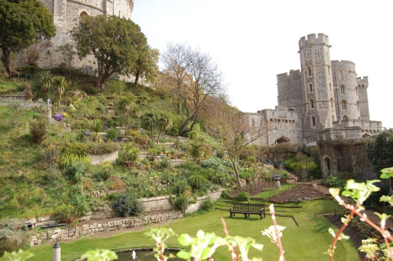 From London: Half-Day Trip to Windsor With Castle Tickets - Discovering the Royal Windsor Castle