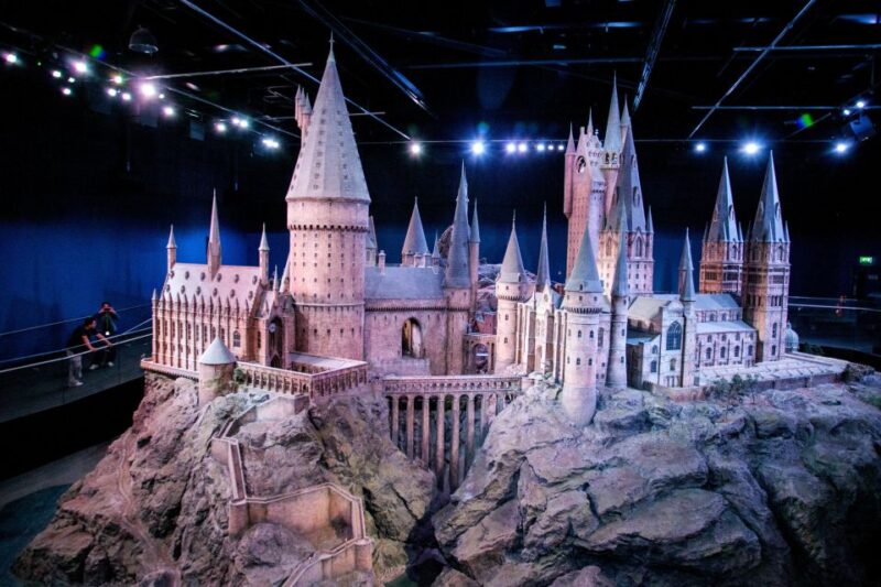 From London: Harry Potter Warner Bros Studio Tour - Age Requirement