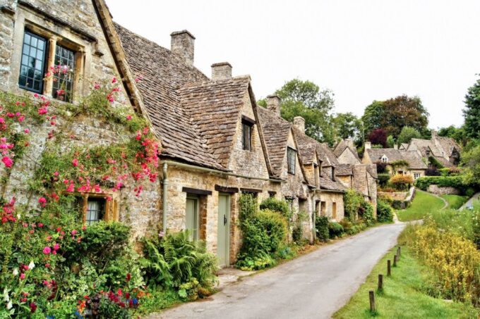 From London: Oxford and Cotswolds Villages Day Trip - Tour Exclusions