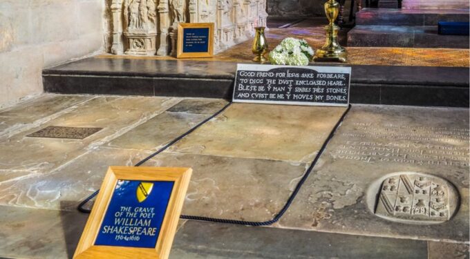 From London: Oxford, Stratford, and Cotswolds Day Trip - Pricing and Booking