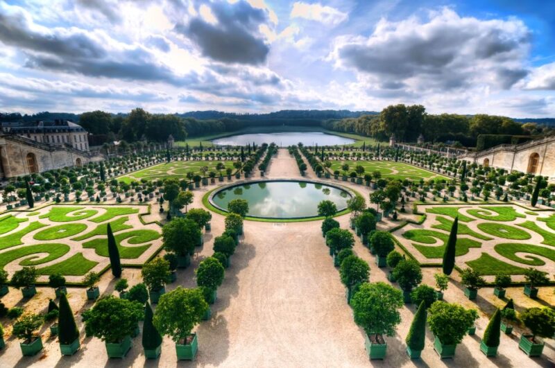From London: Paris Day Trip With Eiffel Tower & Lunch Cruise - Eurostar Journey