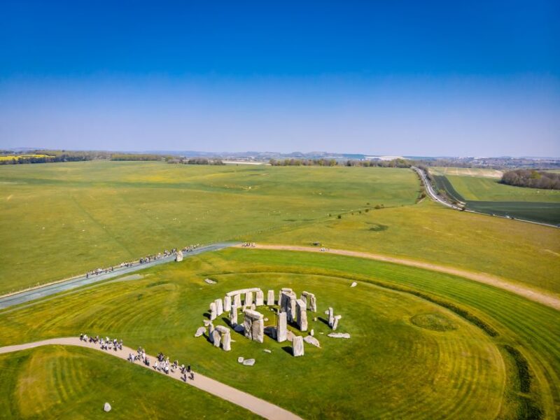 From London: Private Skip-the-Line Stonehenge Tour - Discovering Stonehenges History