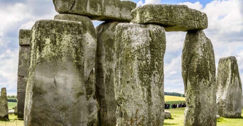 From London: Small Group Stonehenge, Bath & Cotswolds Tour - Itinerary and Durations