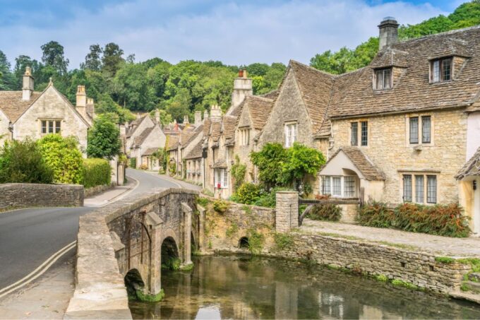 From London: Small Group Stonehenge, Bath & Cotswolds Tour - Stonehenge Entrance Tickets