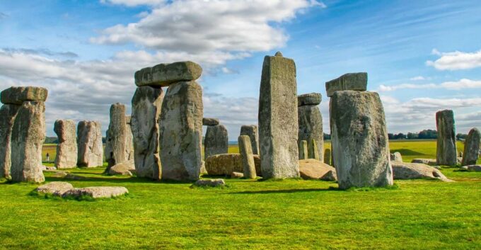 From London: Stonehenge Half-Day Tour - Booking and Cancellation