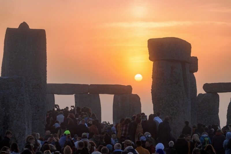 From London: Stonehenge Summer Solstice Sunset Tour (Jun 20) - Avebury Stone Circles