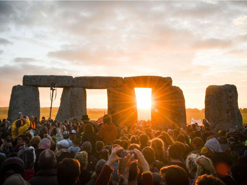 From London: Stonehenge Summer Solstice Sunset Tour (Jun 20) - Stonehenge Sunset Celebration