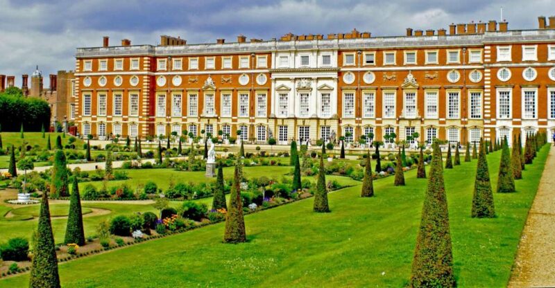 From London: Windsor Castle and Hampton Court Palace - Windsor Castle