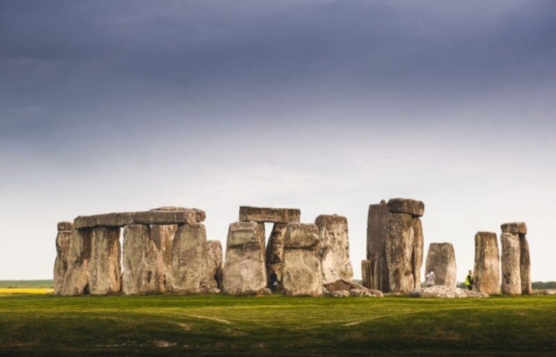 From London: Windsor, Stonehenge, Bath & Oxford 2-Day Tour - Age and Luggage Restrictions