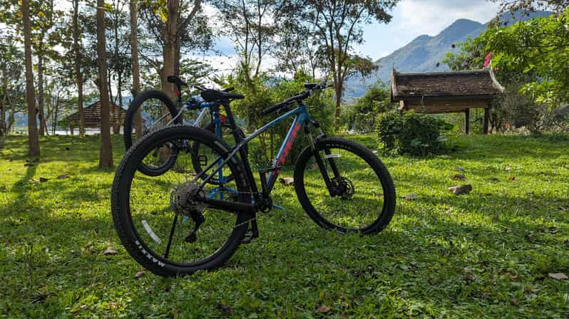 From Luang Prabang: Guided Mountain Bike Tour With Lunch - Itinerary and Experience