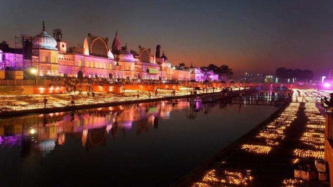 From Lucknow: 5 Days Lucknow Ayodhya Prayagraj Varanasi Tour - Day 4: Varanasi Sightseeing
