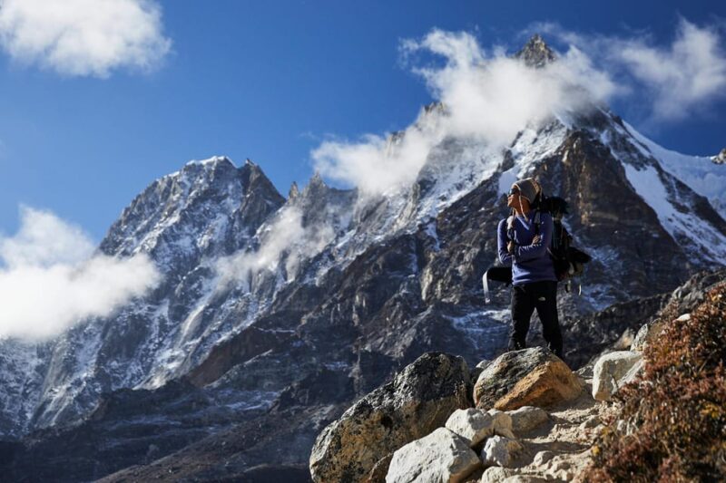 From Lukla: 10 Day Gokyo Lake & Ri Trek With Himalayan Guide - Trekking Seasons