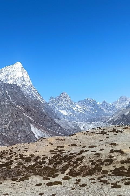 From Lukla: 9 Day Gokyo Lake & Gokyo Ri Explore Trek - Inclusions and Services
